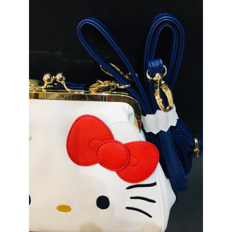 Hello Kitty Shoulder Bag: Kisslock - The Kitty Shop