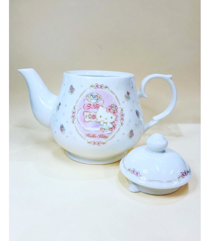 Hello Kitty Teapot